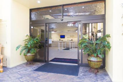 Sand Dunes Resort & Suites - image 11