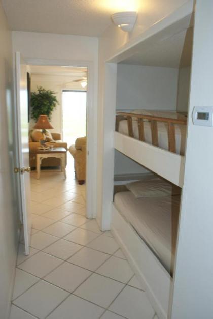 The Summit Condominiums - image 9