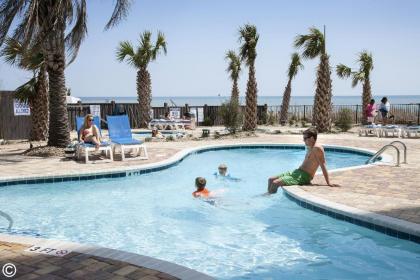 Palace Resort - image 10