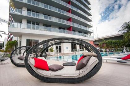 BW Miami Vacation Rentals at Beachwalk Resort - image 17