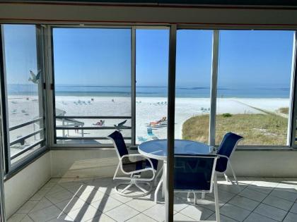 Island House Beach Resort