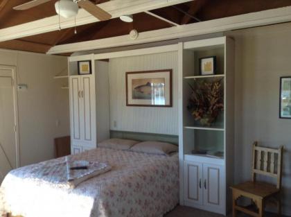 Rainbows End Resort - image 12