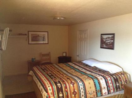 Rainbows End Resort - image 16