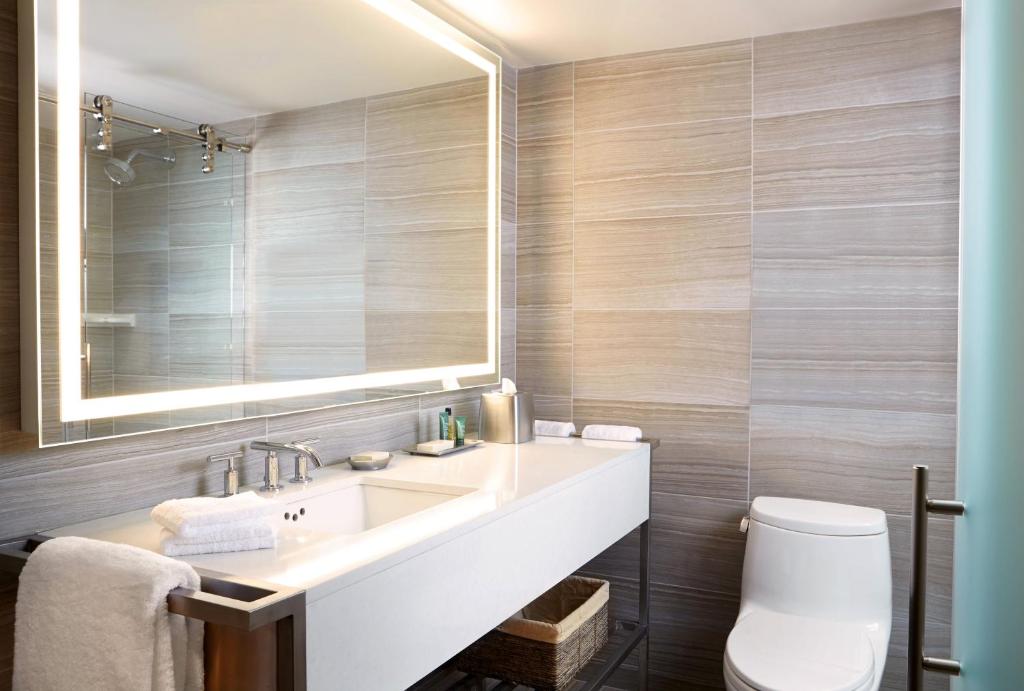 The District by Hilton Club - image 6