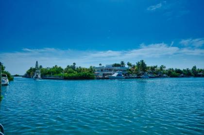 Village at Hawks Cay Villas by KeysCaribbean - image 5