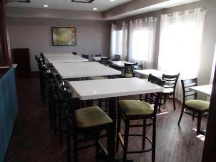 Best Western Plus Galveston Suites - image 11
