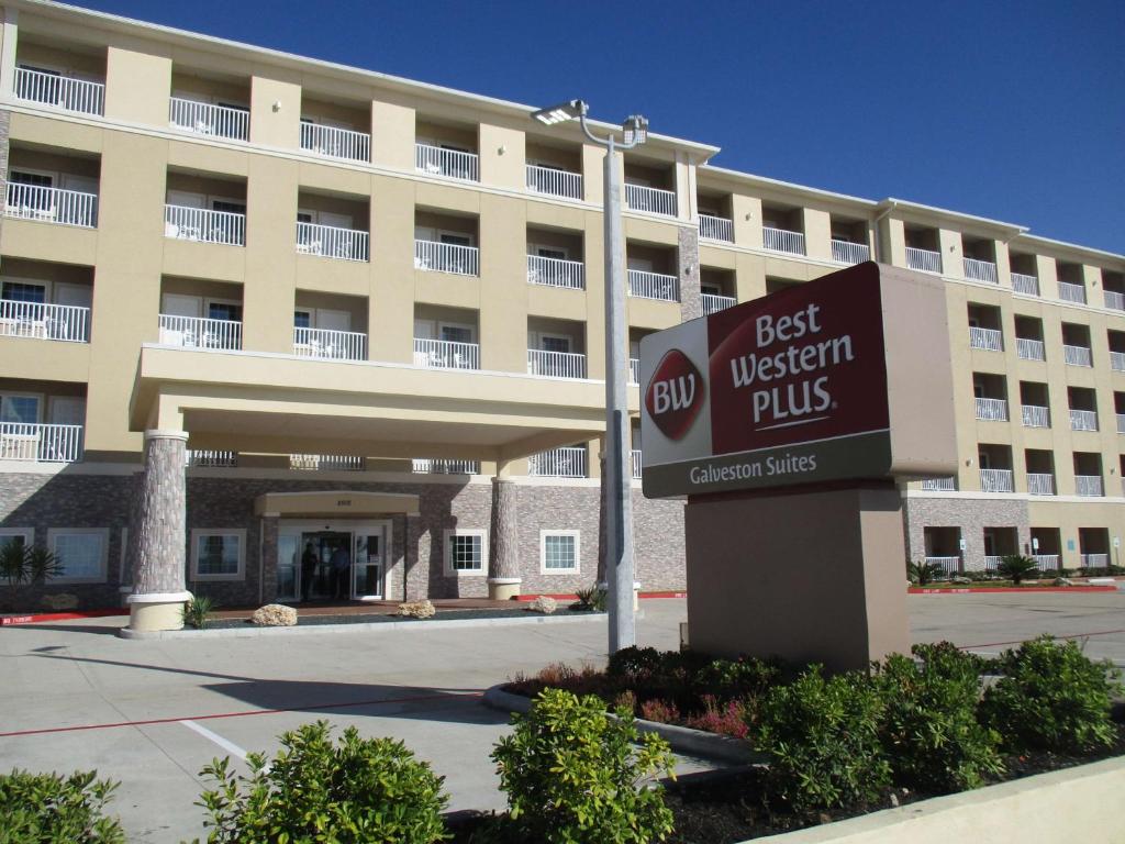 Best Western Plus Galveston Suites - image 2
