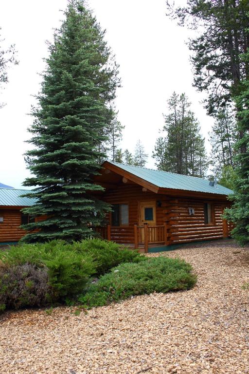 Silverwolf Log Chalets - main image