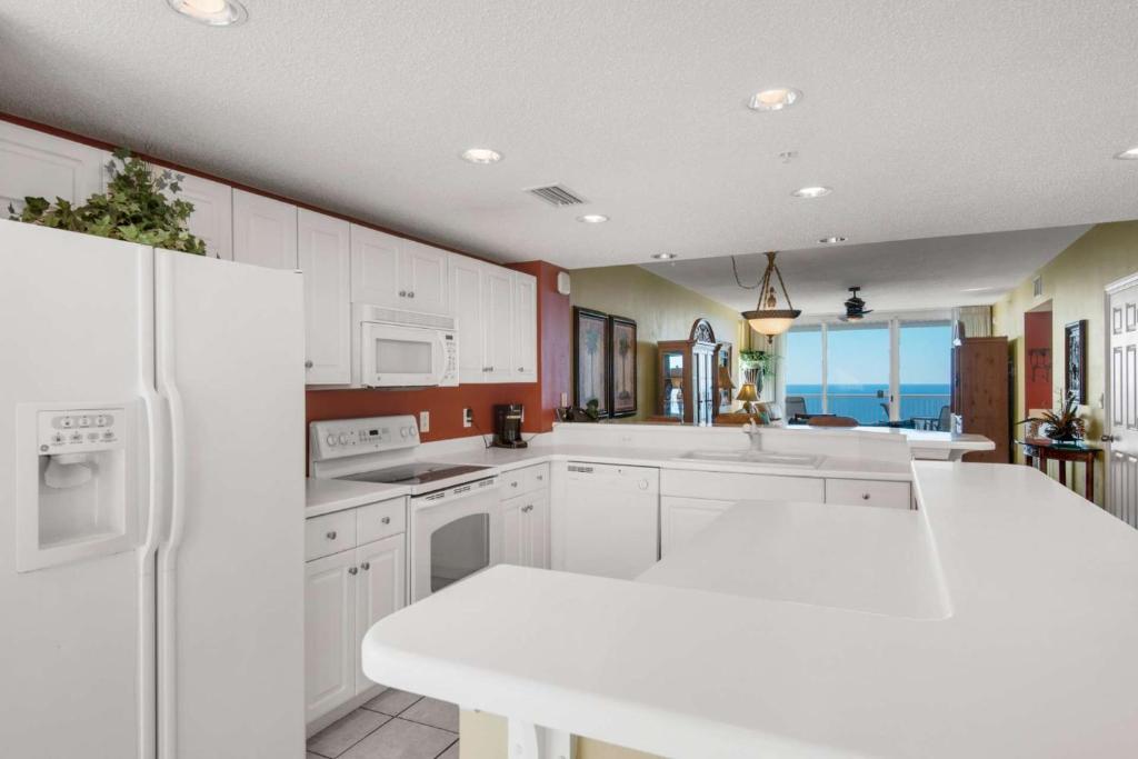 1709 Majestic Beach Resort Tower II - image 4