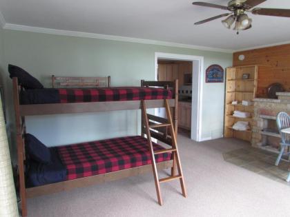 Grand Lake Resort - image 13