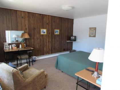 Grand Lake Resort - image 17