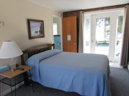 Grand Lake Resort - image 8