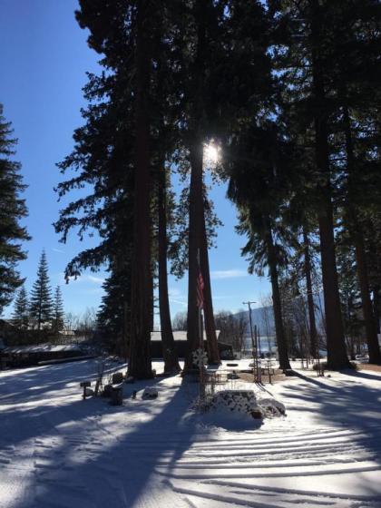Crater Lake Gateway-Rocky Point Resort - image 13