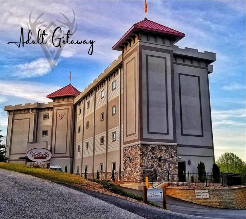 Valhalla Resort Hotel - main image