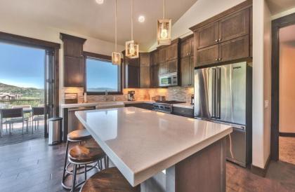 Blackstone by Canyons Village Rentals - image 11