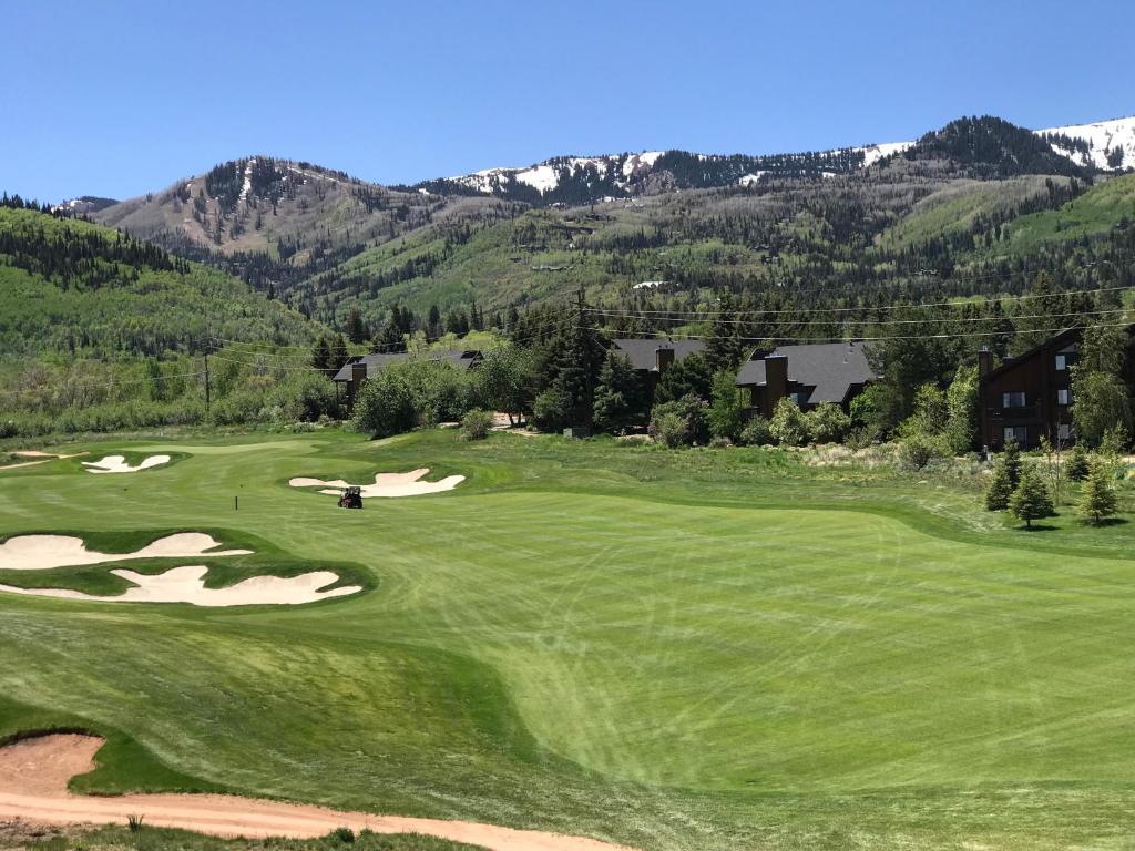 Blackstone by Canyons Village Rentals - image 4
