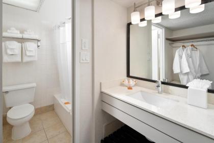 Avanti Palms Resort And Conference Center - image 5