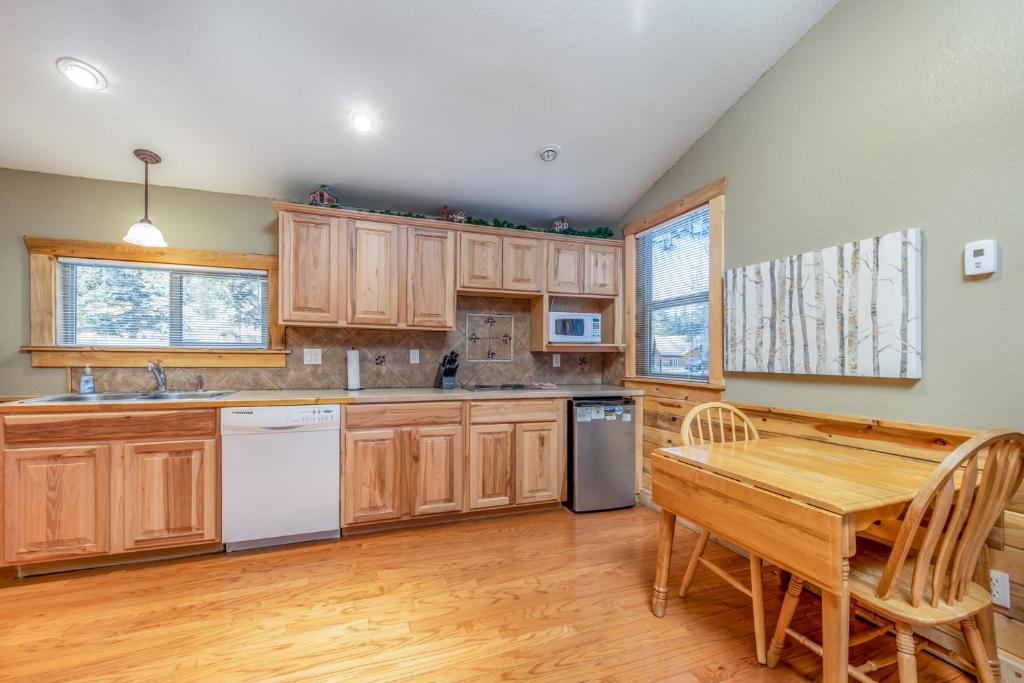 StoneBrook Resort - Adult Only - image 7