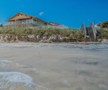 Ocean Beach Club - image 5