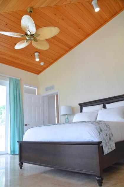 Dolphin Point Villas - image 16