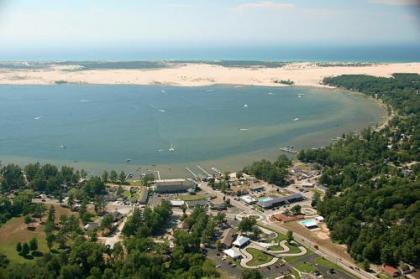 Silver sands resort - image 1