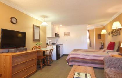 Sea Mist Resort Motel - image 17
