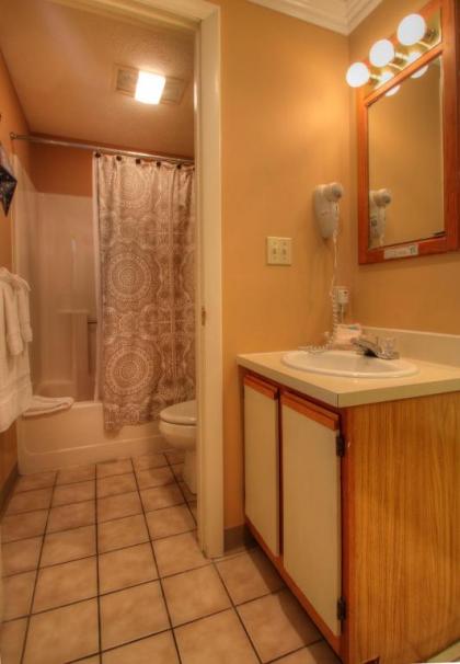 Sea Mist Resort Motel - image 20
