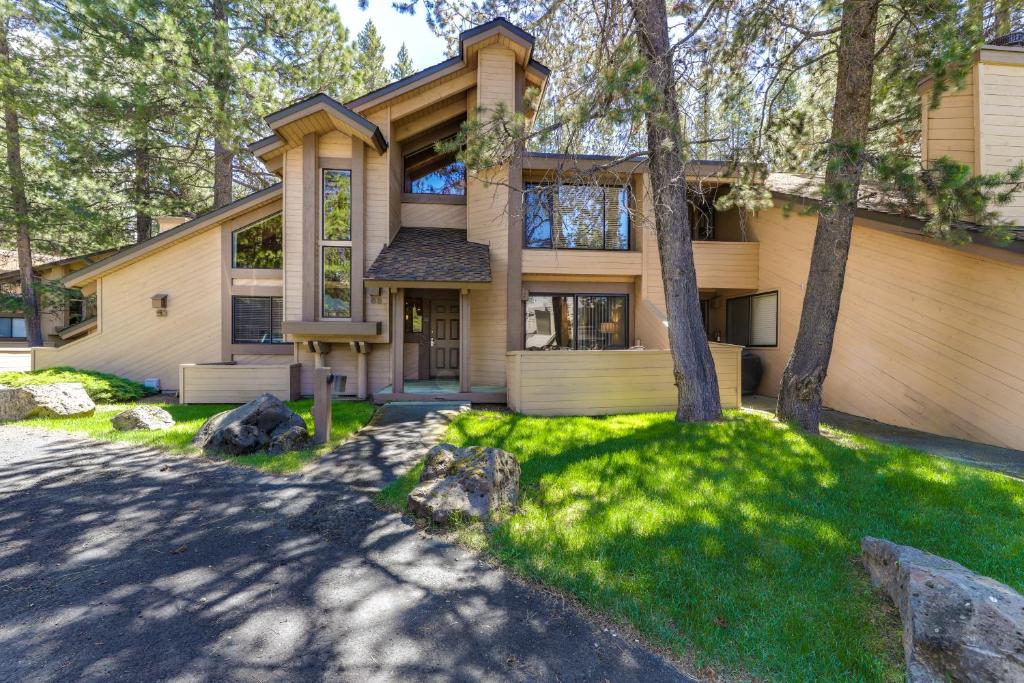 Sunriver Resort's Tennis Village 53 - main image