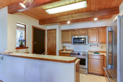 Sunriver Resort's Tennis Village 53 - image 17