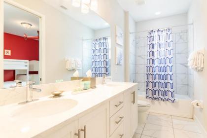 Luxury Home with Themed Rooms & Air Hockey near Disney - 7699G - image 11