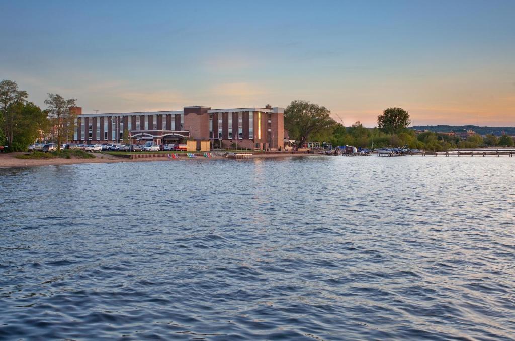 Delamar Traverse City - image 6