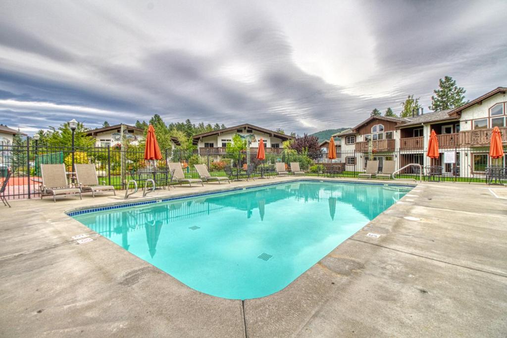 Icicle Village Resort 508: Alpine Aurora - main image