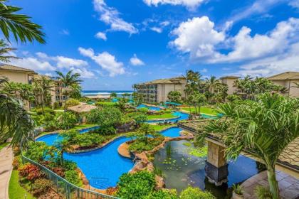 Waipouli Beach Resort Exquisite Ocean Front Condo in Oceanfront H Building Sleeps 8 AC Pool - image 4