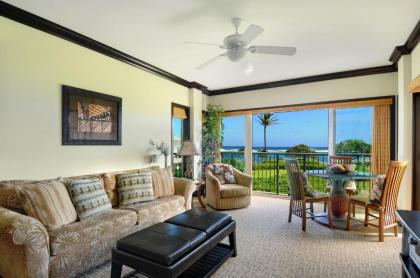 Waipouli Beach Resort Spectacular Luxury Oceanfront Condo Sleeps 8 AC Pool - image 10