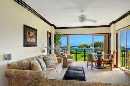 Waipouli Beach Resort Spectacular Luxury Oceanfront Condo Sleeps 8 AC Pool - image 3
