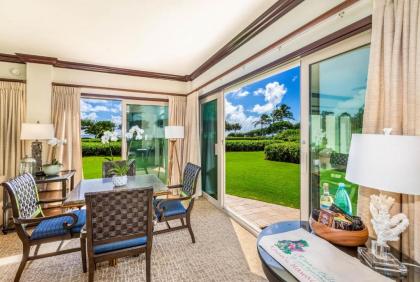 Waipouli Beach Resort Exquisite Oceanfront Villa AC Pool - image 5