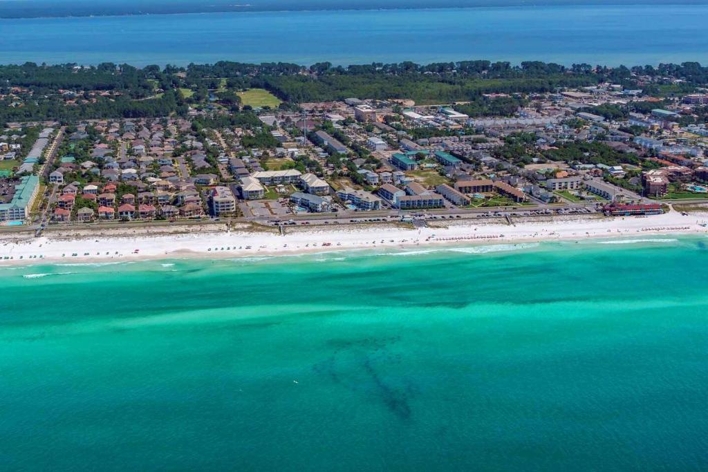 Beach Resort 310 by RealJoy Vacations - image 5