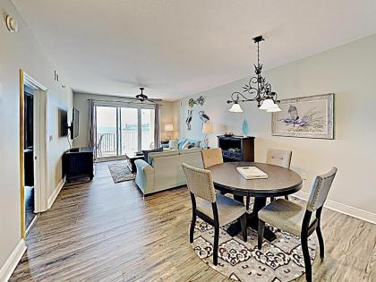 New Listing! Gulf-View Resort with Pool Golf & Gym condo - image 11