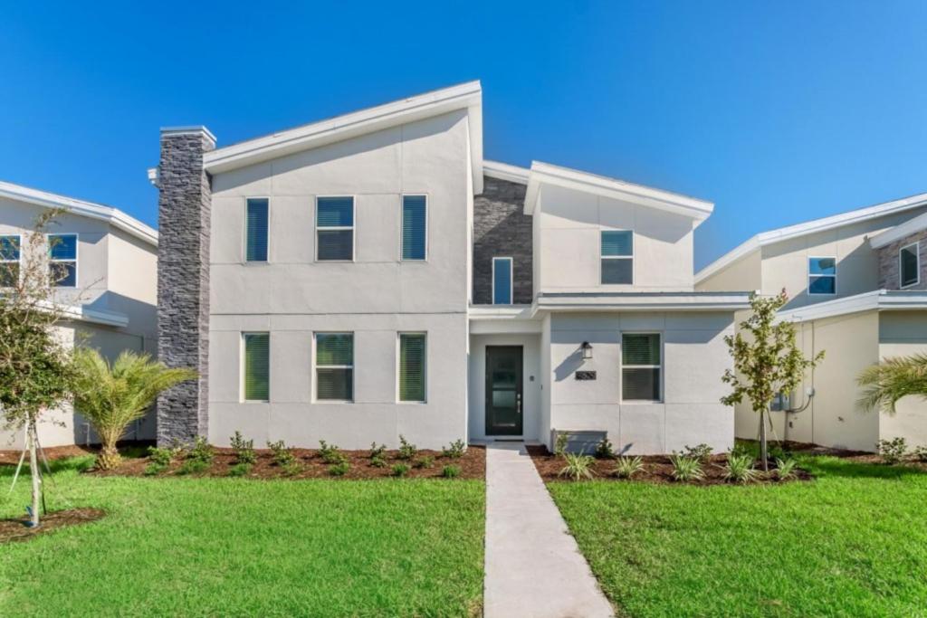 Rent a Luxury Villa on Storey Lake Resort Minutes from Disney Orlando Villa 3232 - image 5