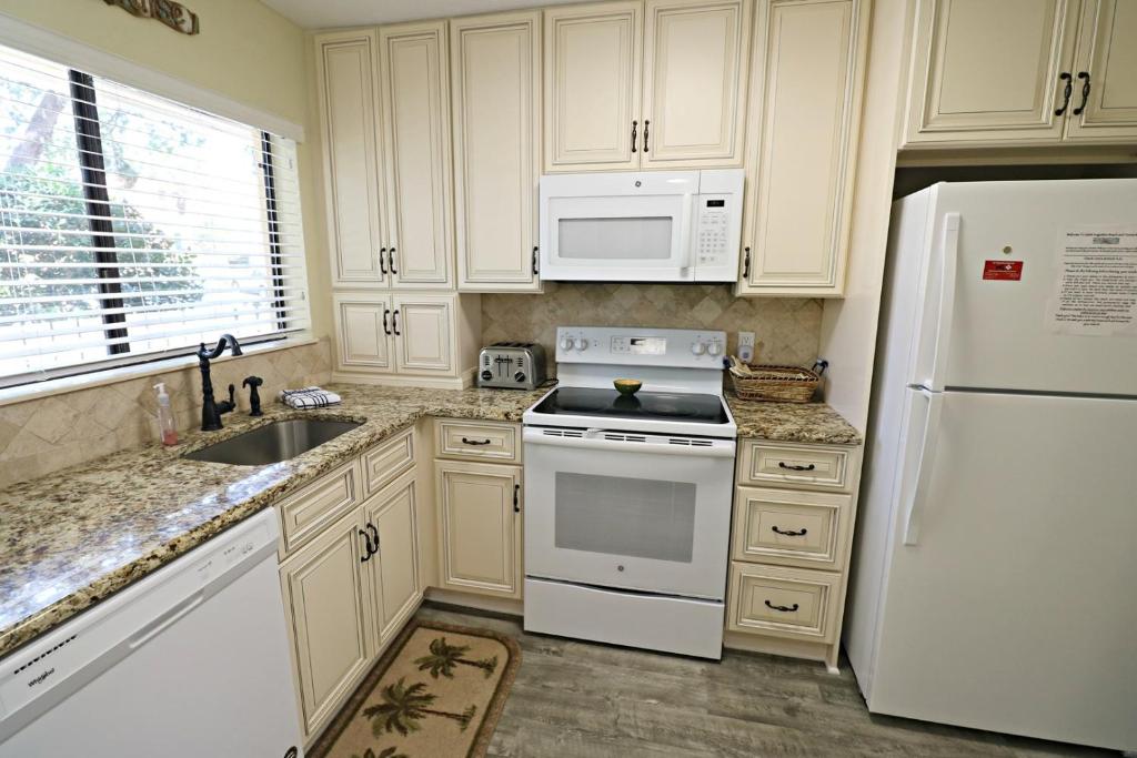 St Augustine Beach & Tennis Resort 810 - image 3