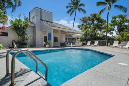 Big Island Kailua Bay Resort 1-306 by Coldwell Banker Island Vacations - image 1