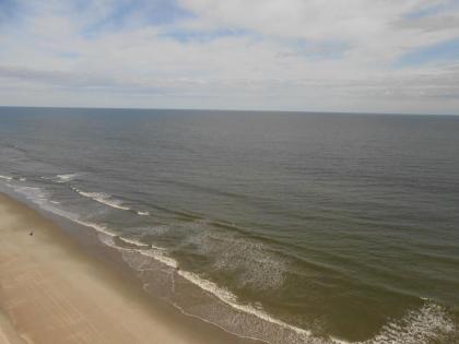 1402 Waters Edge Resort condo