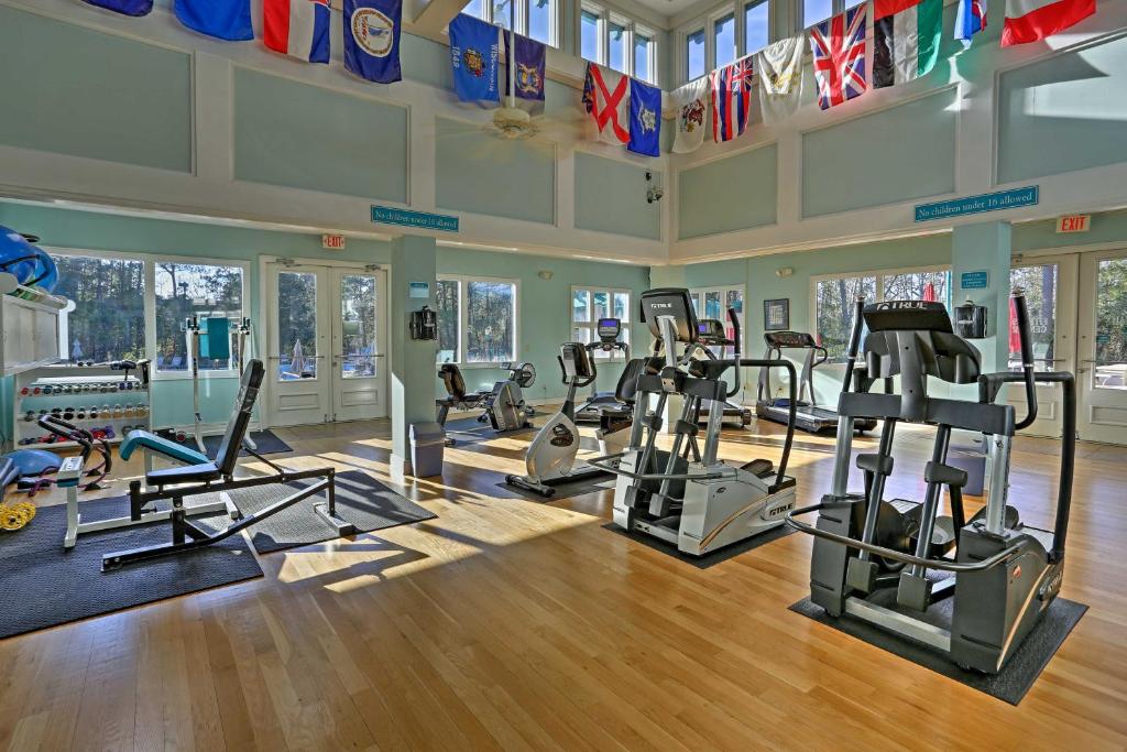 Resort Condo with Porch -1 mi from North Myrtle Beach - image 7