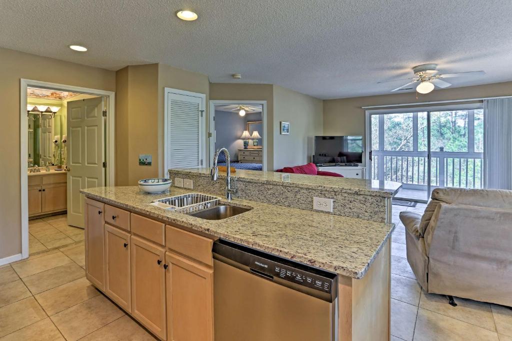 Southport Resort Condo with BalconyPool and Beach Access - image 5