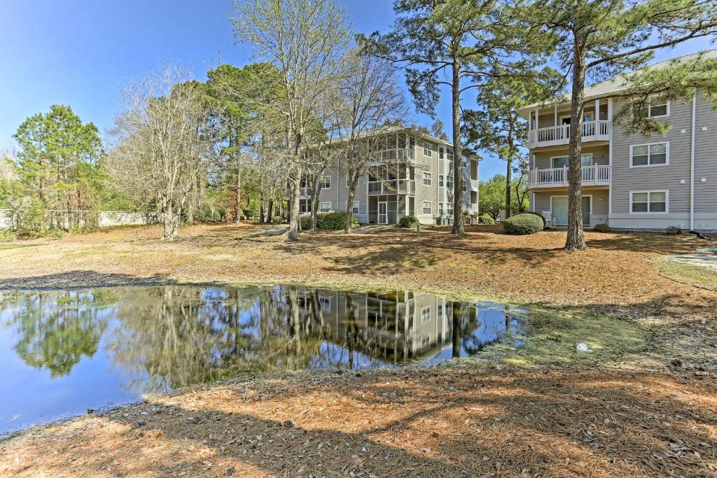 Southport Resort Condo with BalconyPool and Beach Access - image 7