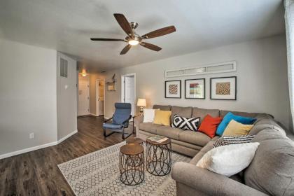 Renovated Branson Condo with Resort-Style Pool Access - image 11