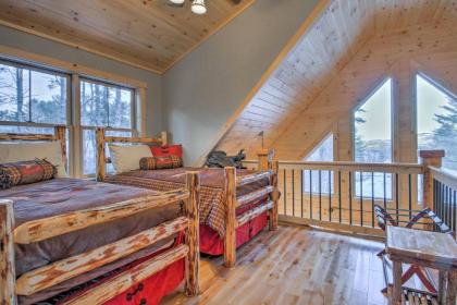 Dream Log Cabin in Bethel - 15 Min to Ski Resort!