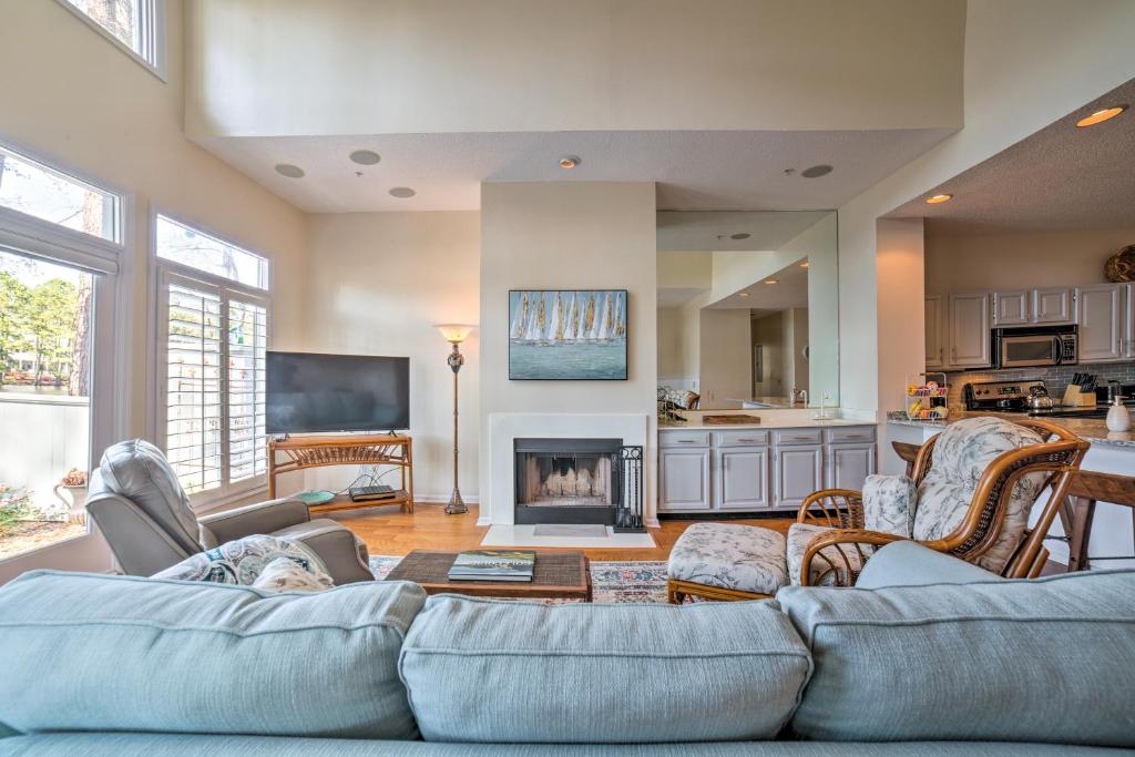 North Myrtle Beach Resort Villa-5 Miles to Ocean! - image 6
