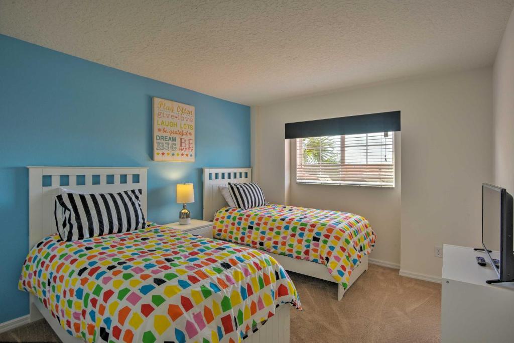 Private Family Villa with Resort Access - Near Disney - main image
