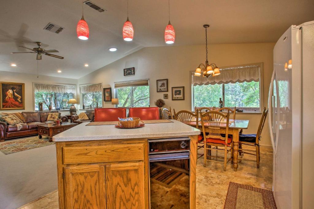 Groveland Resort-Style Home with Grill near Yosemite! - image 2